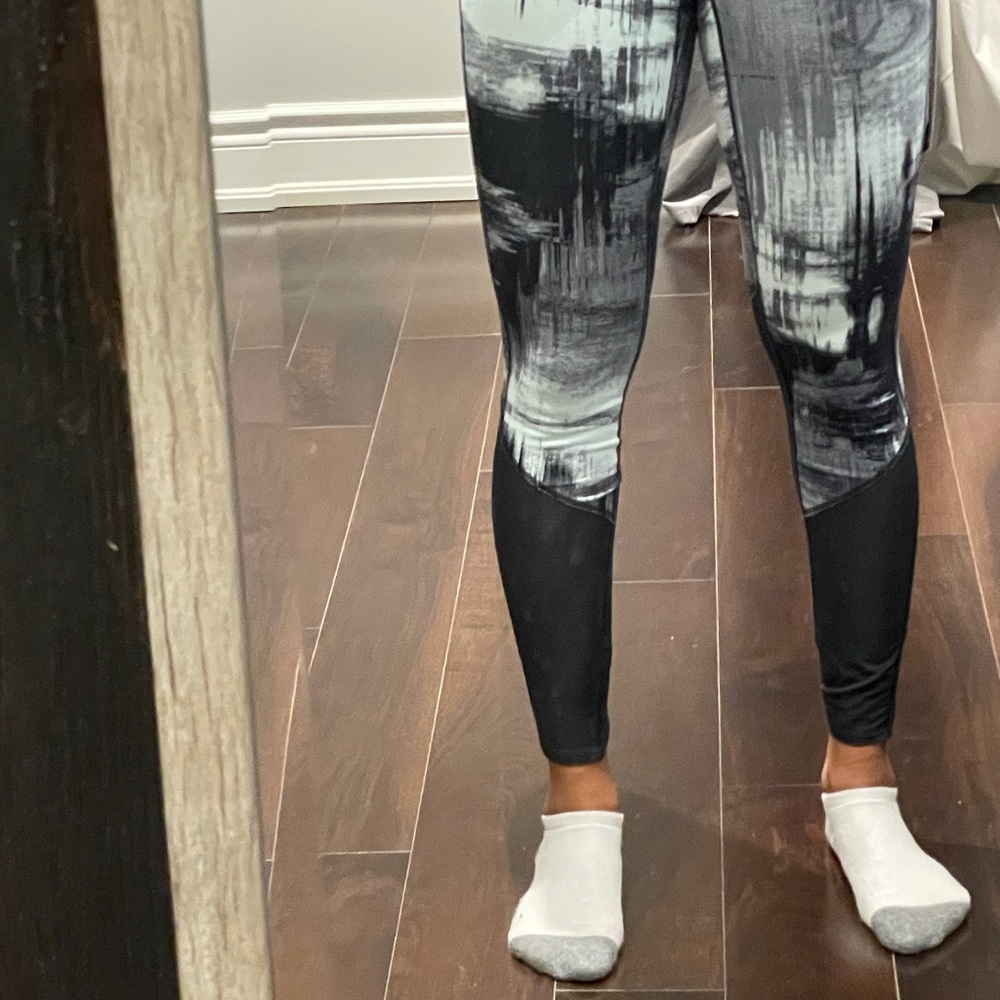 Xs new balance tight